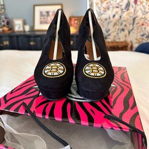 Boston Bruins Suede Wedges